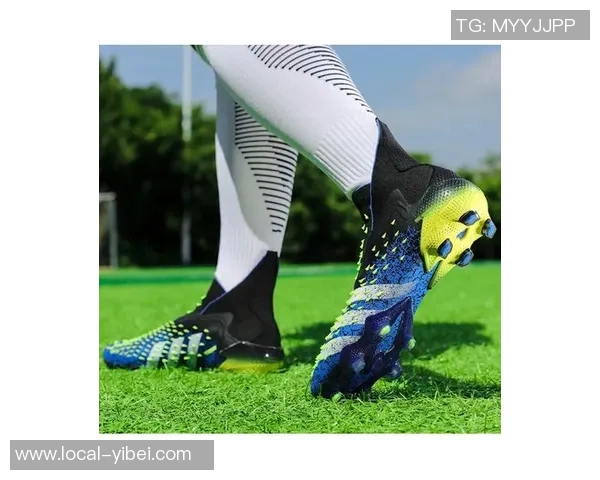 探索足球鞋PU面材质的优势与选择技巧提升你的球场表现